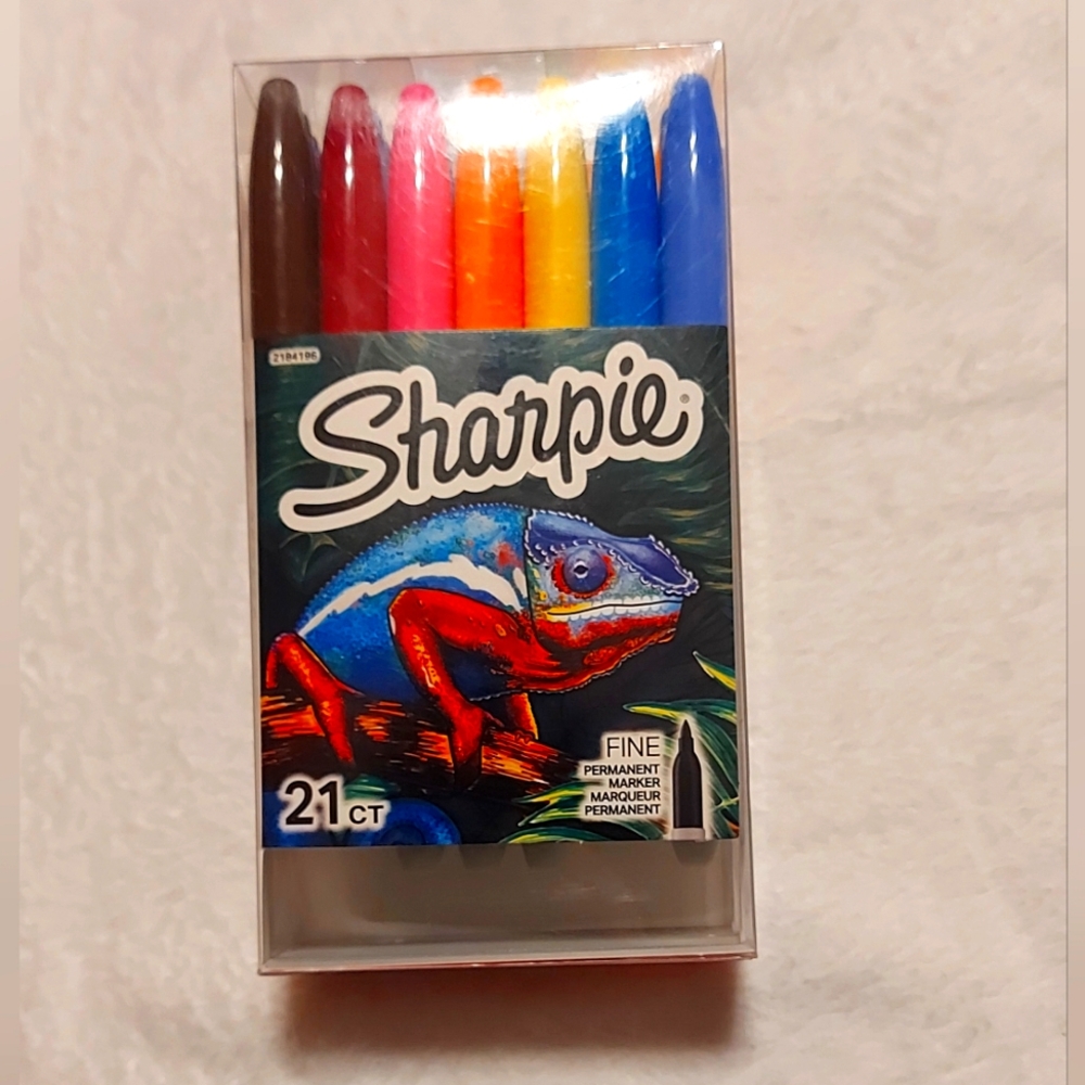 Sharpie Permanent Markers, 21 Count New Never Open Box